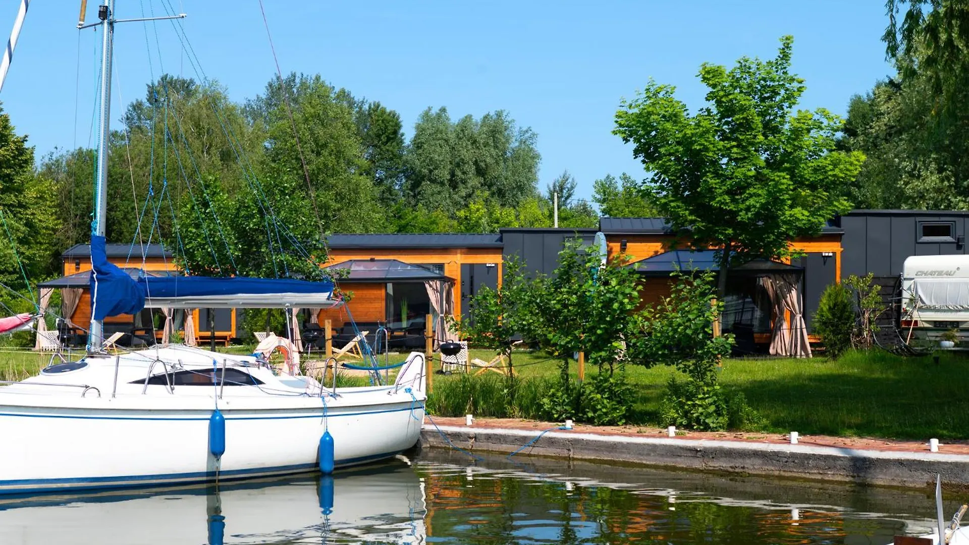 3 Widoki Kiekrz -Domki Tiny House Z Prywatna Plaza I Pomostem Nad Jeziorem Kierskim Poznań Campingplads